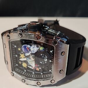 Astronaut Design Black and Silver Men's Watch